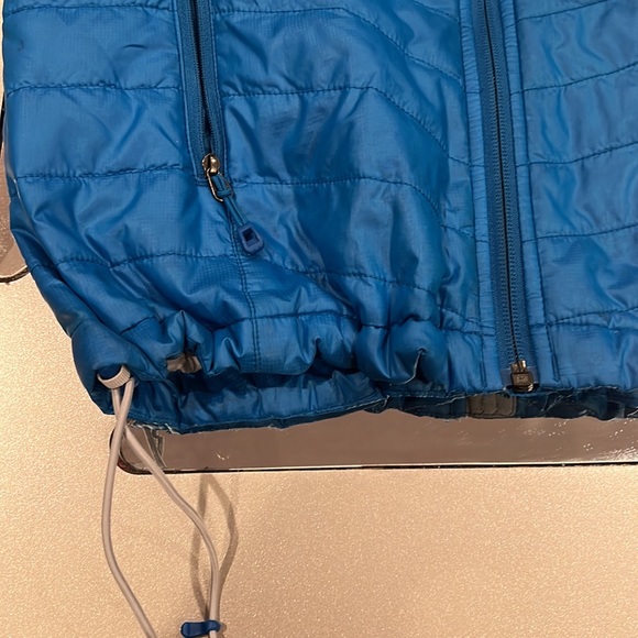 Rei puff vest small - Picture 3 of 4
